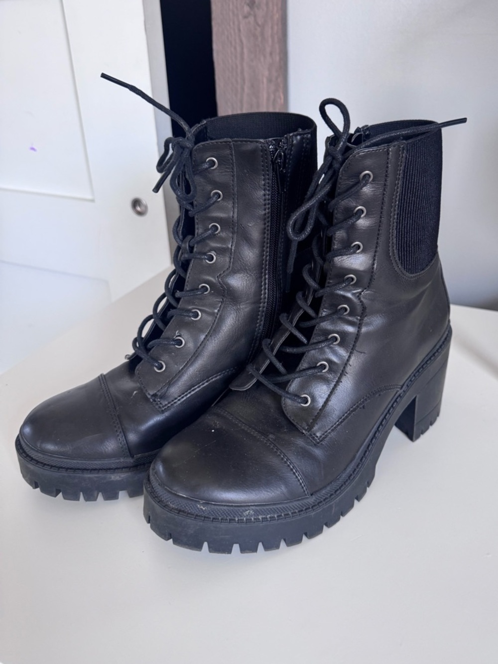 Combat boots - Picture 2 of 3